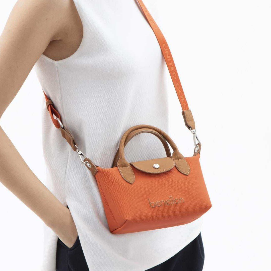 BENETTON Kadın Çapraz Çanta BNT1601 Turuncu - A.Camel BENETTON Kadın Çapraz Çanta BNT1601 Turuncu - A.Camel