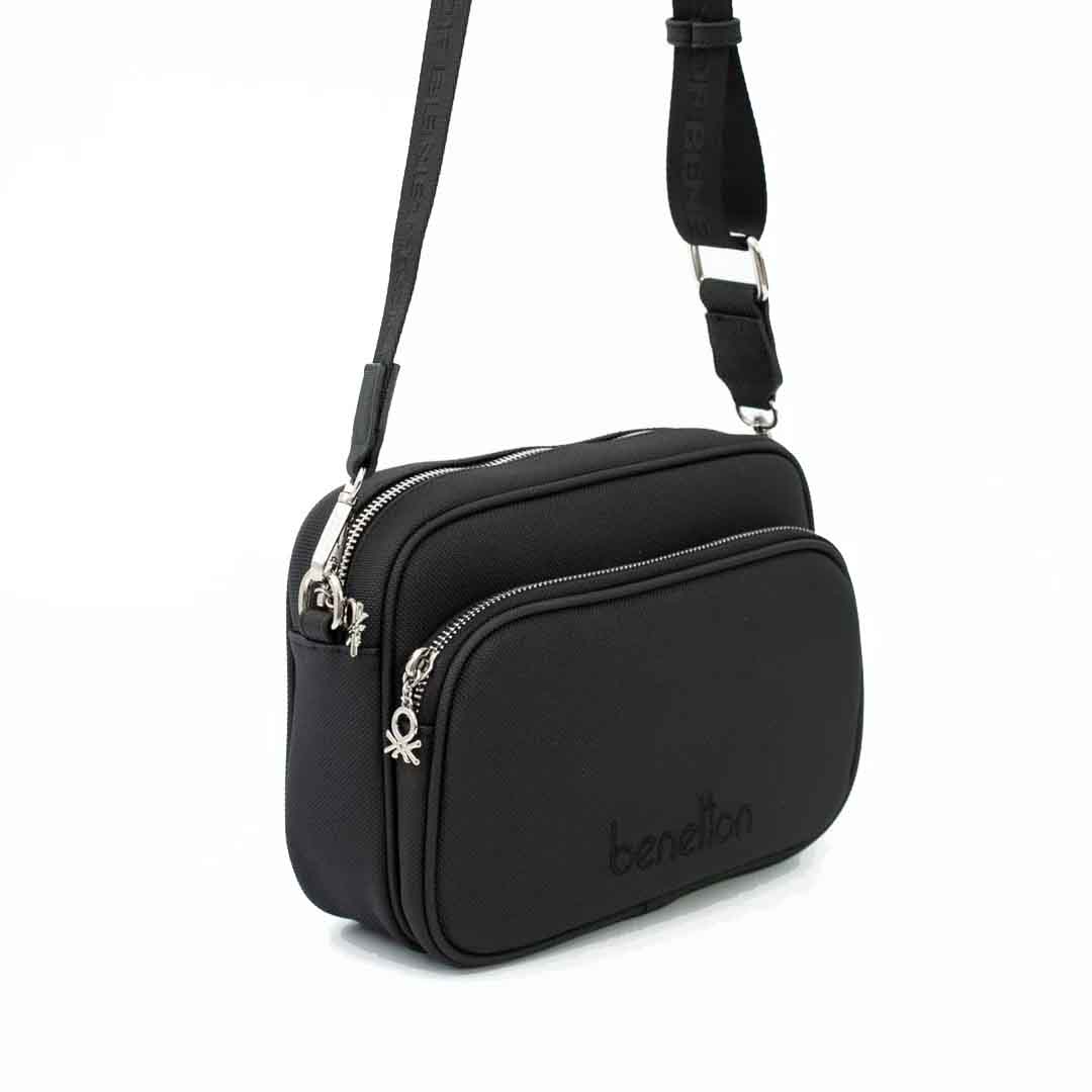 Benetton Bayan Çapraz Çanta Bnt 1653 Siyah Benetton Bayan Çapraz Çanta Bnt 1653 Siyah