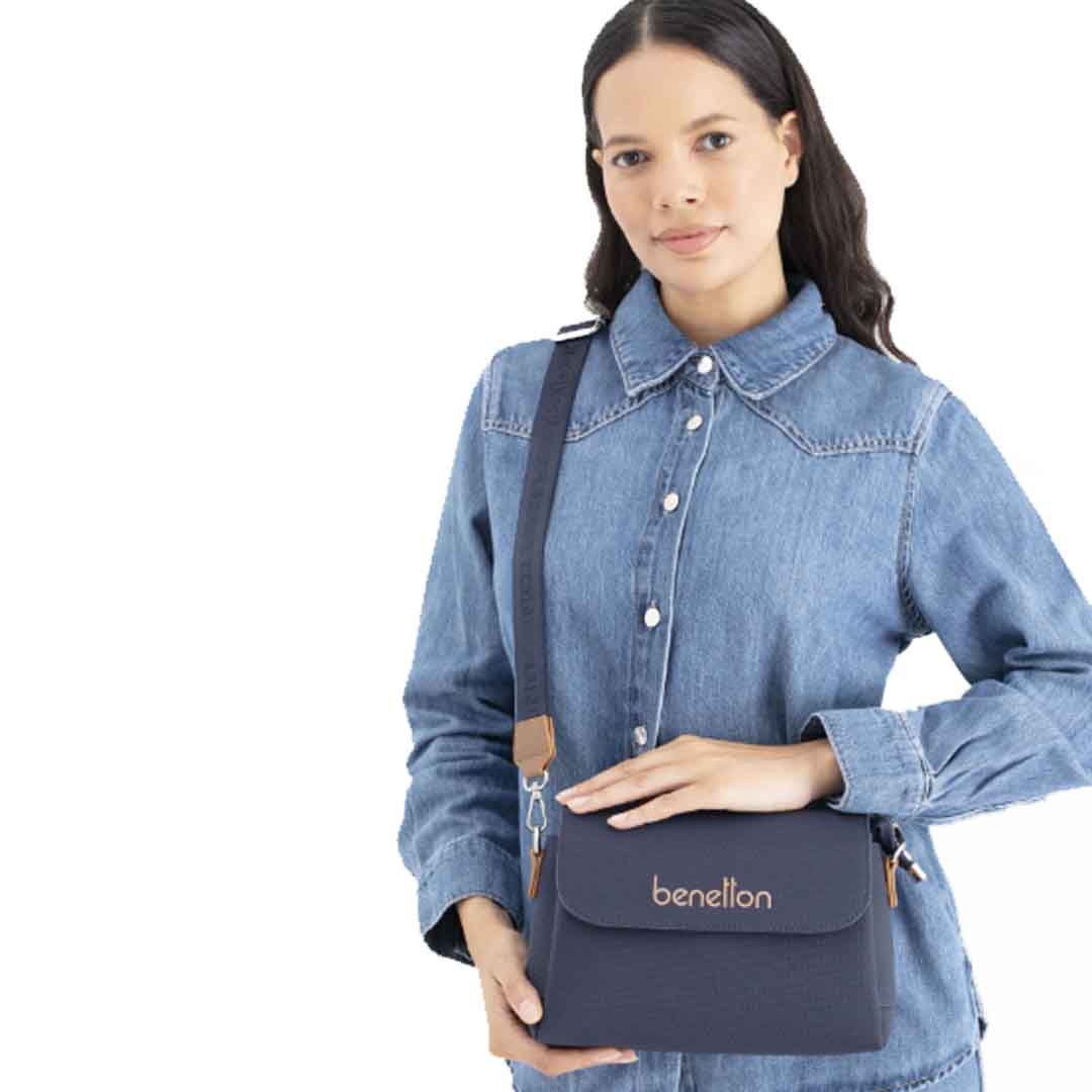 Benetton Bayan Çapraz Çanta Lacivert-Camel BNT1677 Benetton Bayan Çapraz Çanta Lacivert-Camel BNT1677
