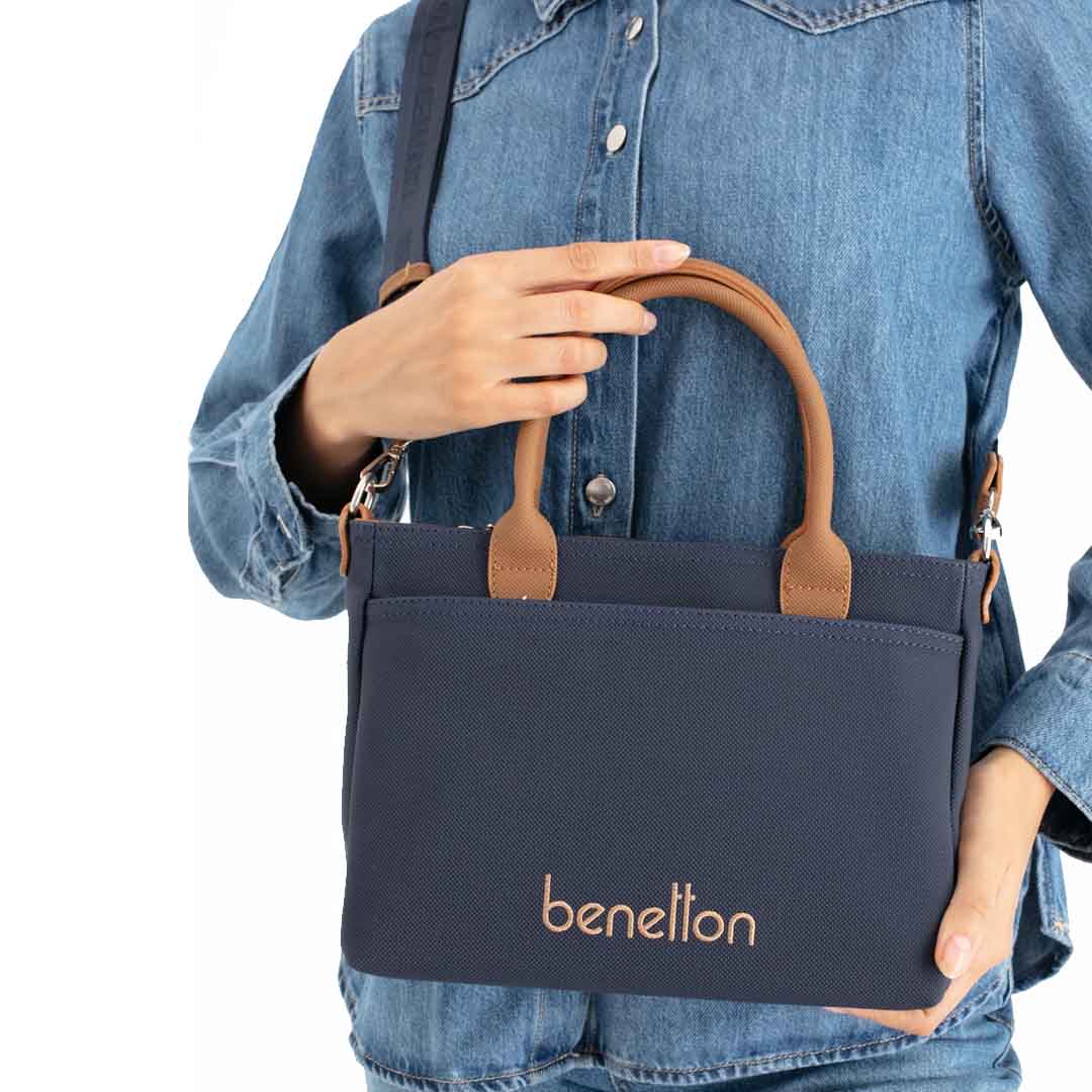 Benetton Bayan Omuz Çantası Lacivert-Camel BNT_1649 Benetton Bayan Omuz Çantası Lacivert-Camel BNT_1649