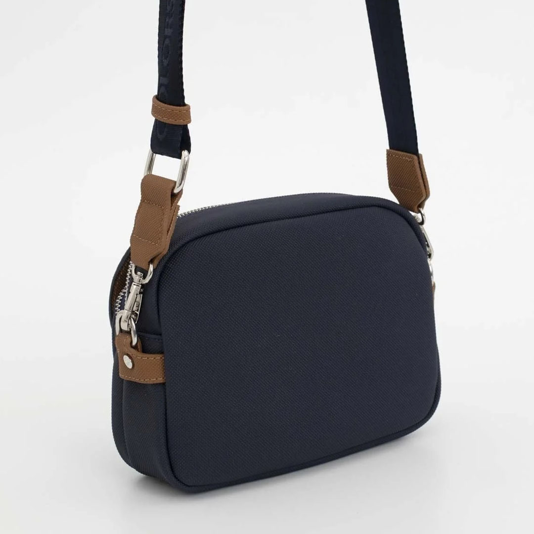 Benetton Kadın Çapraz Çanta BNT_1665 Lacivert Benetton Kadın Çapraz Çanta BNT_1665 Lacivert