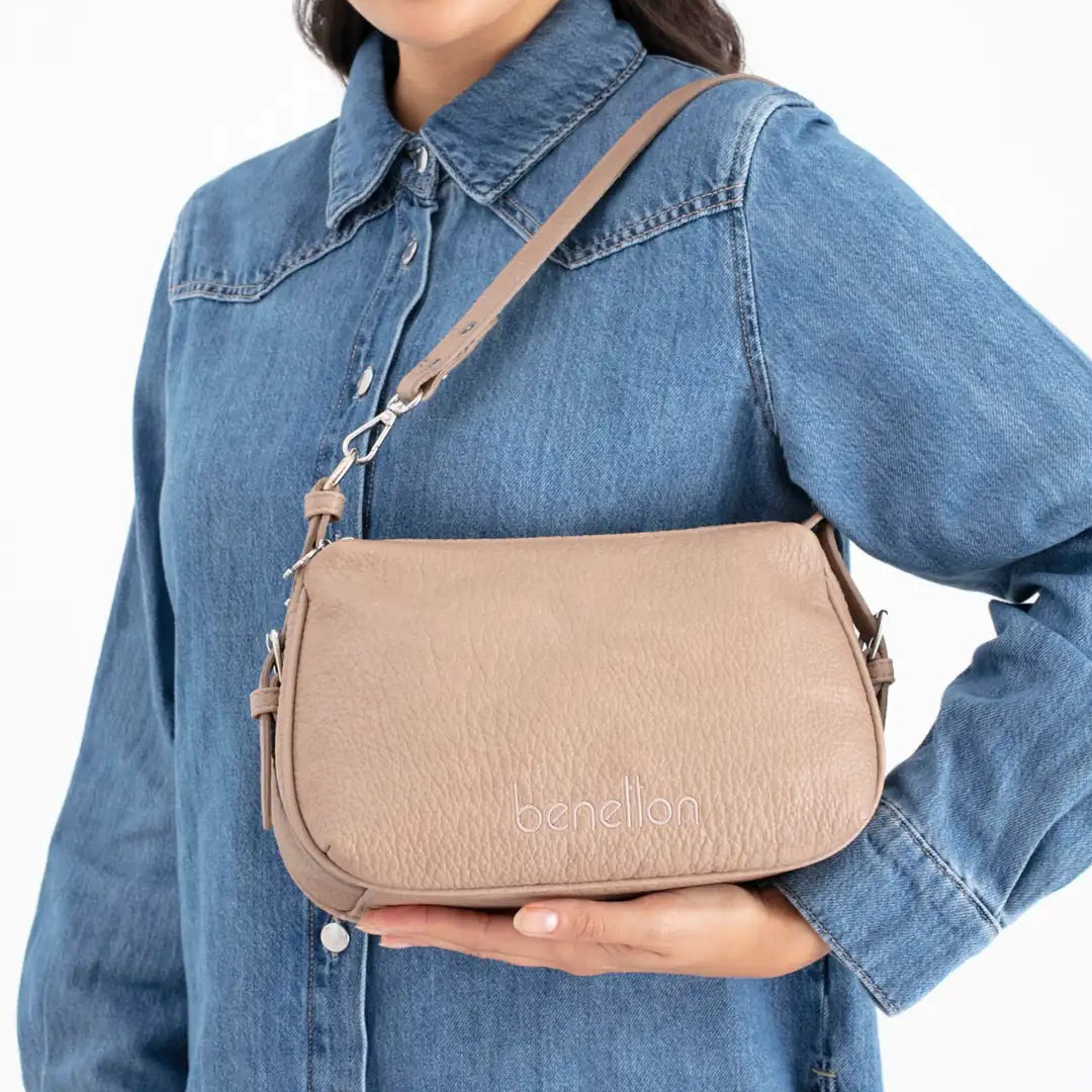 Benetton Kadın Kol Çantası BNT_1679 Vizon Benetton Kadın Kol Çantası BNT_1679 Vizon