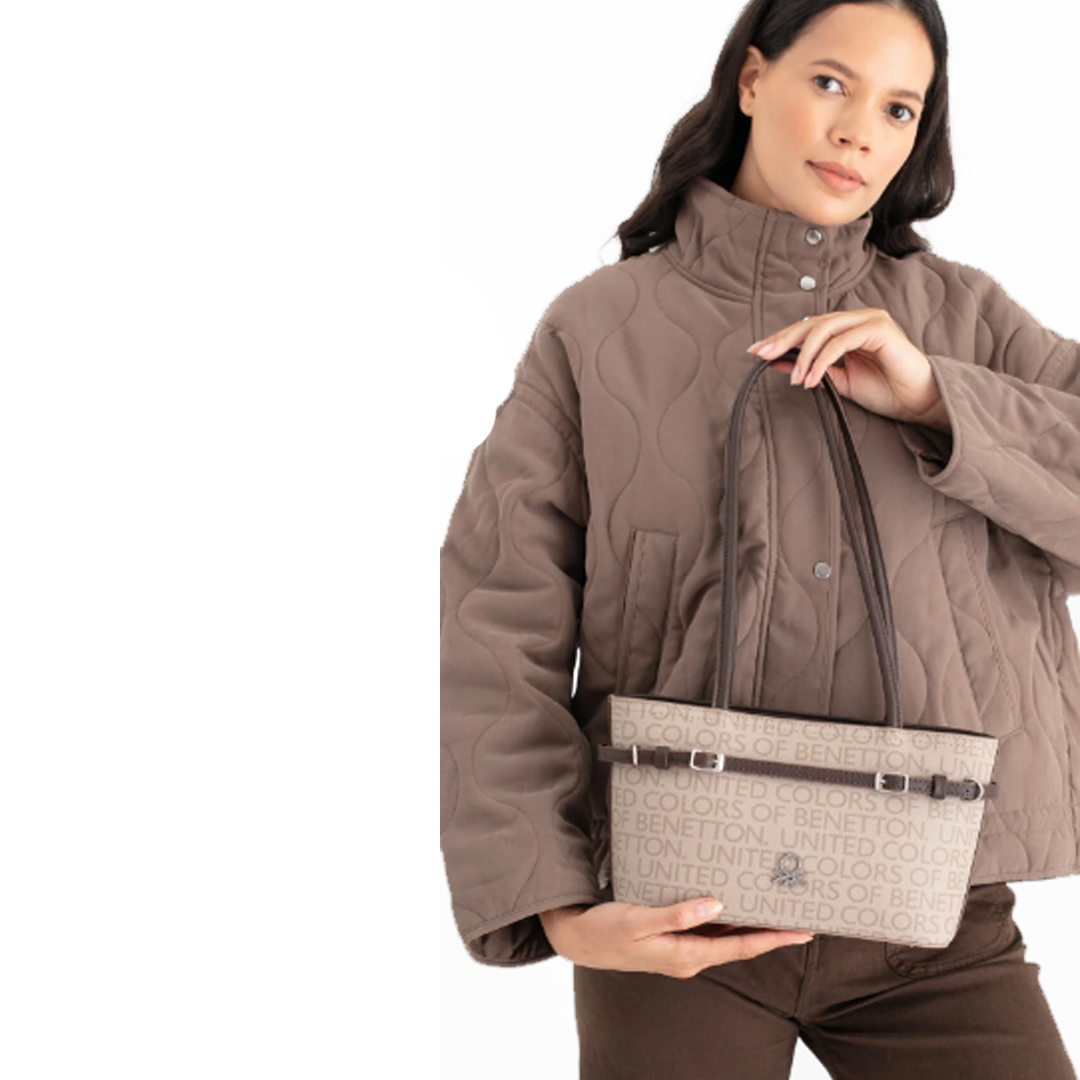 Benetton Monogram Bayan Omuz Çantası Bnt 1663 Taş-Kahve Benetton Monogram Bayan Omuz Çantası Bnt 1663 Taş-Kahve