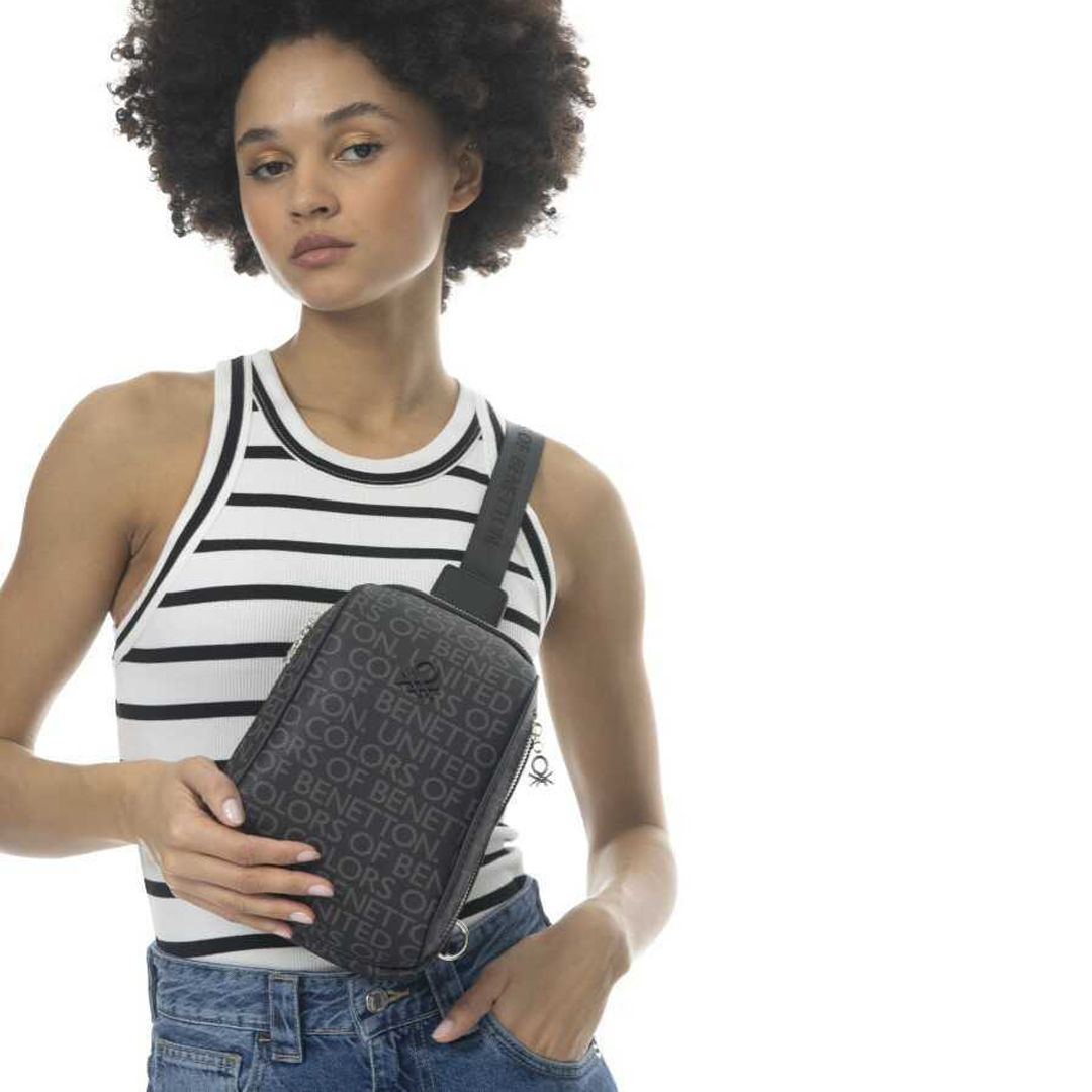 Benetton Monogram Çapraz Vücut Çantası Bnt_952-Siyah