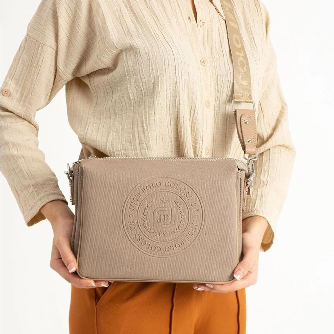 Just Polo Kadın Üç Bölmeli Lakoste Kumaş Çapraz ve Omuz Çantası Kum Just Polo Kadın Üç Bölmeli Lakoste Kumaş Çapraz ve Omuz Çantası Kum