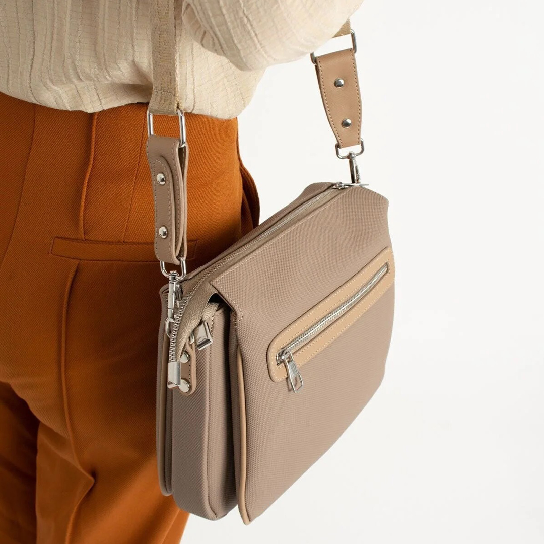 Just Polo Kadın Üç Bölmeli Lakoste Kumaş Çapraz ve Omuz Çantası Kum Just Polo Kadın Üç Bölmeli Lakoste Kumaş Çapraz ve Omuz Çantası Kum