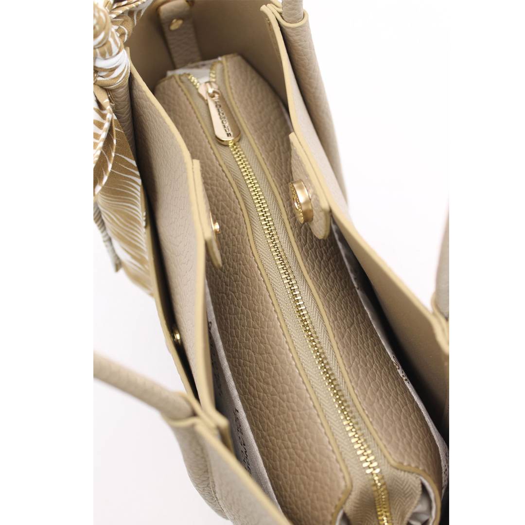 Polo Clup Yeni Sezon Bayan El Çantası Krem Polo Clup Yeni Sezon Bayan El Çantası Krem